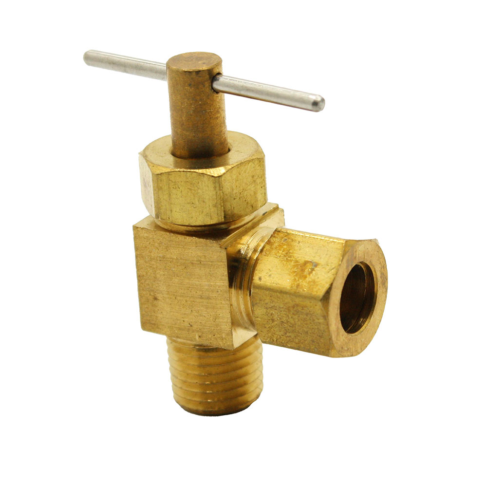 303C 3/8 C X 1/4 MP ANGLE - W03