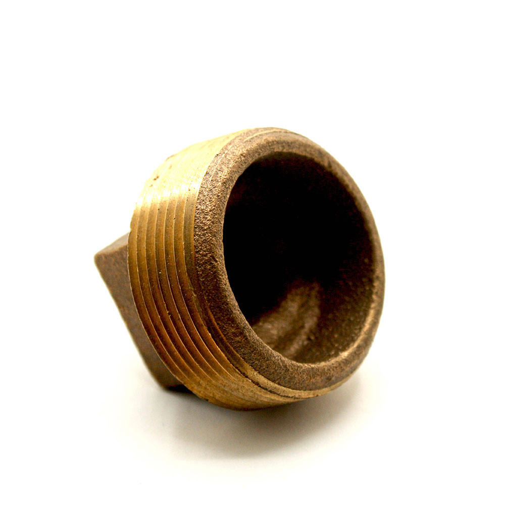 3/4 BRASS PLUG [PACKAGED] - W04