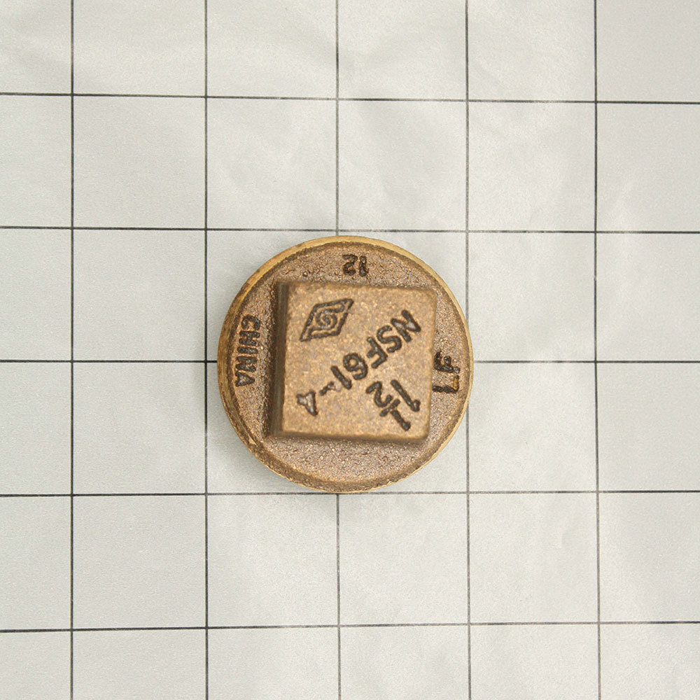 3/4 BRASS PLUG [PACKAGED] - W05