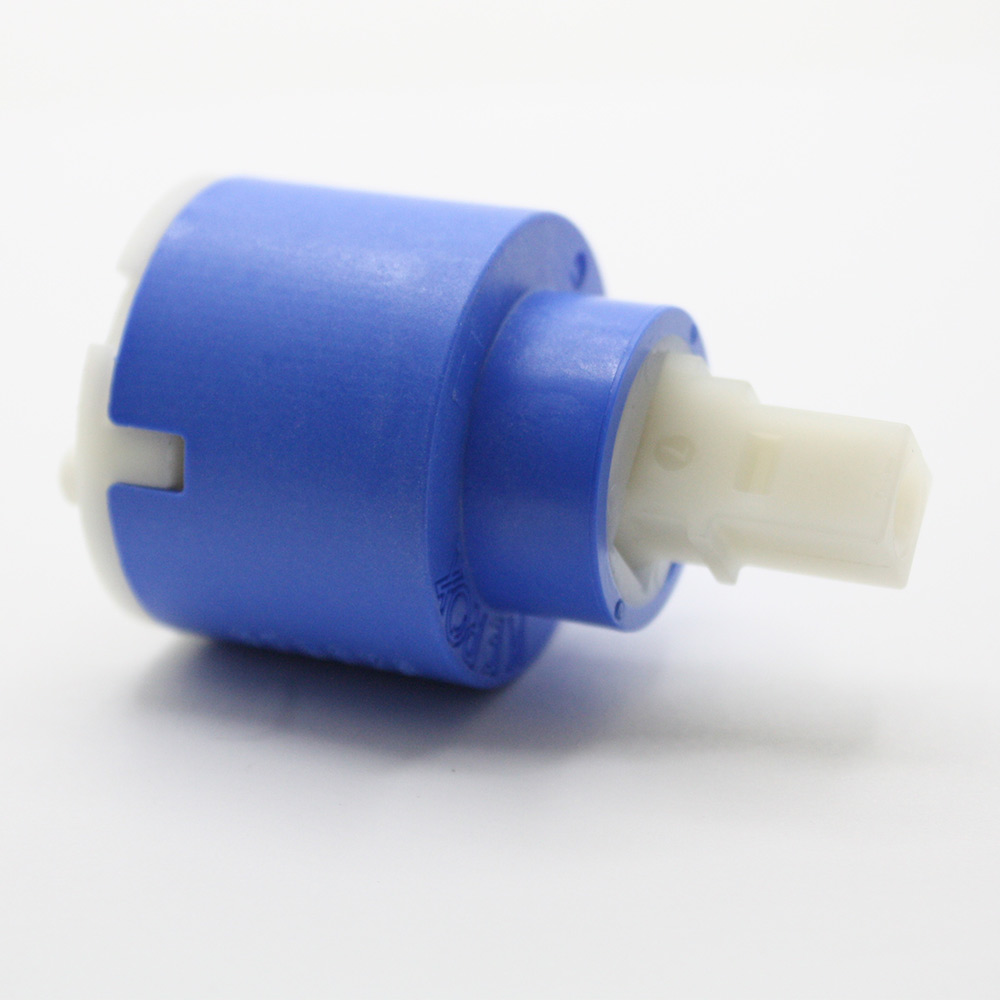 2940-T PULL OUT SPOUT CTRG - W04