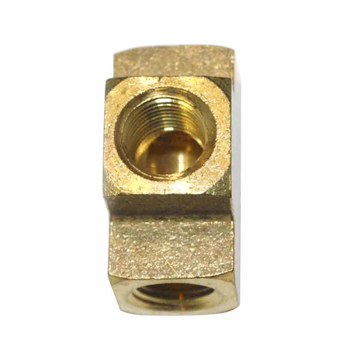 1/8" FPT Brass Tee - 1 inlet - 2 Outlets - Single Display Pack - W03